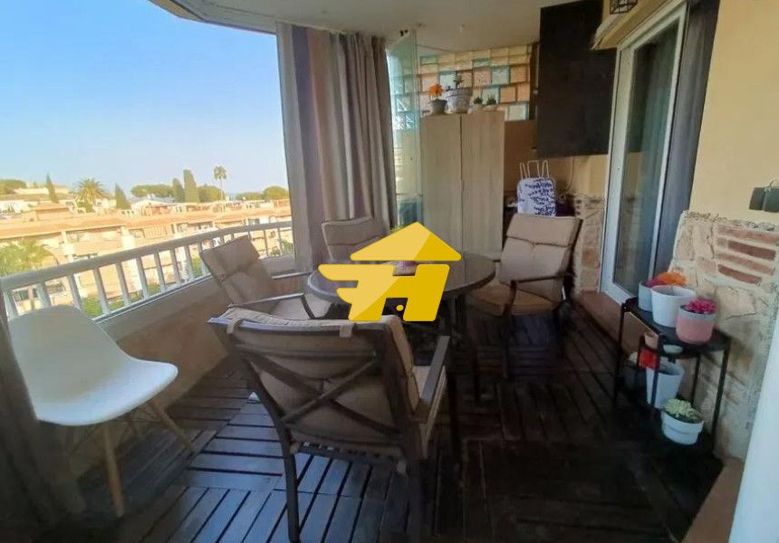 Terrassa de Dúplex de lloguer en Fuengirola amb Aire condicionat, Jardí privat i Piscina