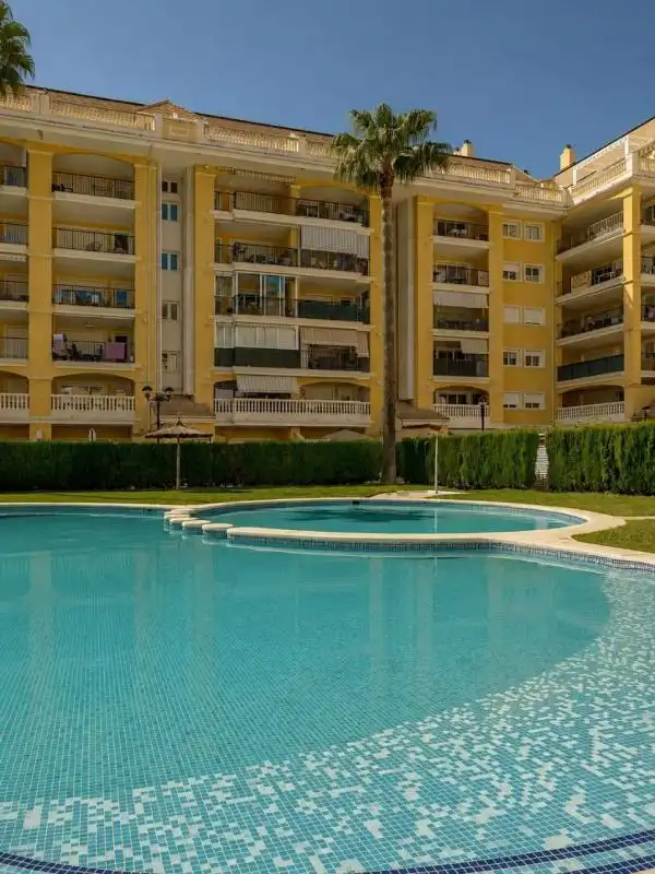Swimming pool of Flat for sale in Dénia  with Air Conditioner and Heating