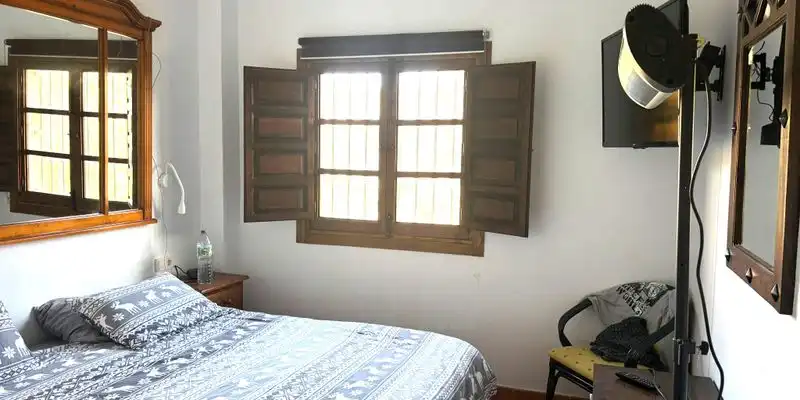 Schlafzimmer von Country house zum Verkauf in Sedella mit Privatgarten, Terrasse und Abstellraum