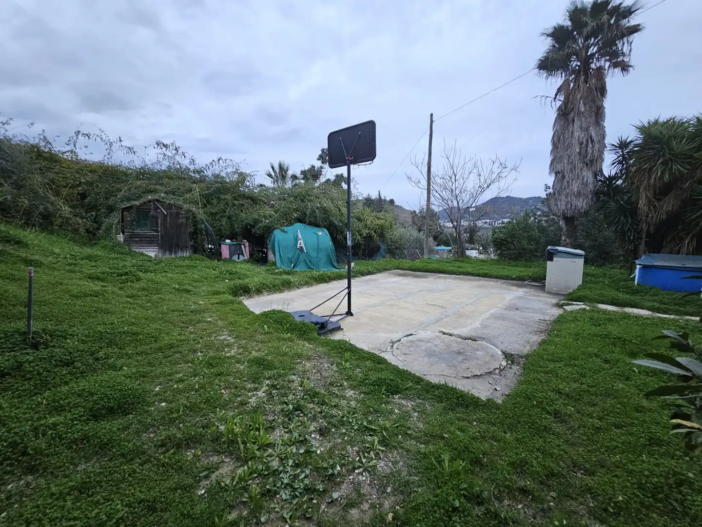 Casa rústica con jardín en venta en Casalpalma - Fahala