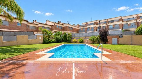 Casa adosada con 3 habitaciones, 3 baños, garaje y terraza en Bonavista, El Vendrell, immagine 5