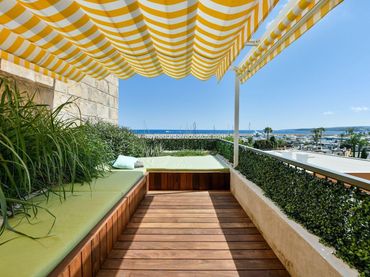 Pis amb piscina en venda a Portals Nous