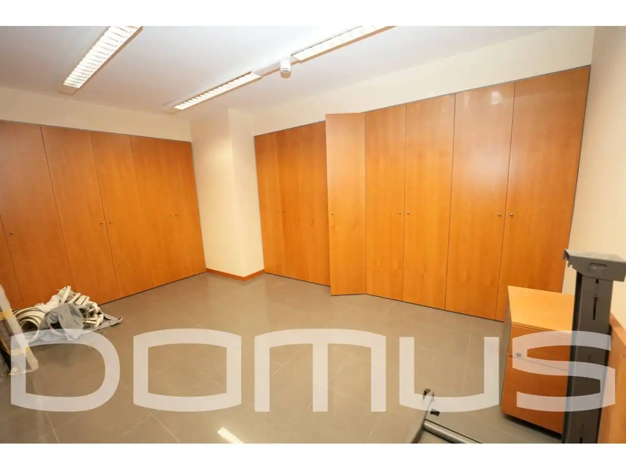 Habitación de Oficina de alquiler en Sant Boi de Llobregat con Aire acondicionado y Calefacción
