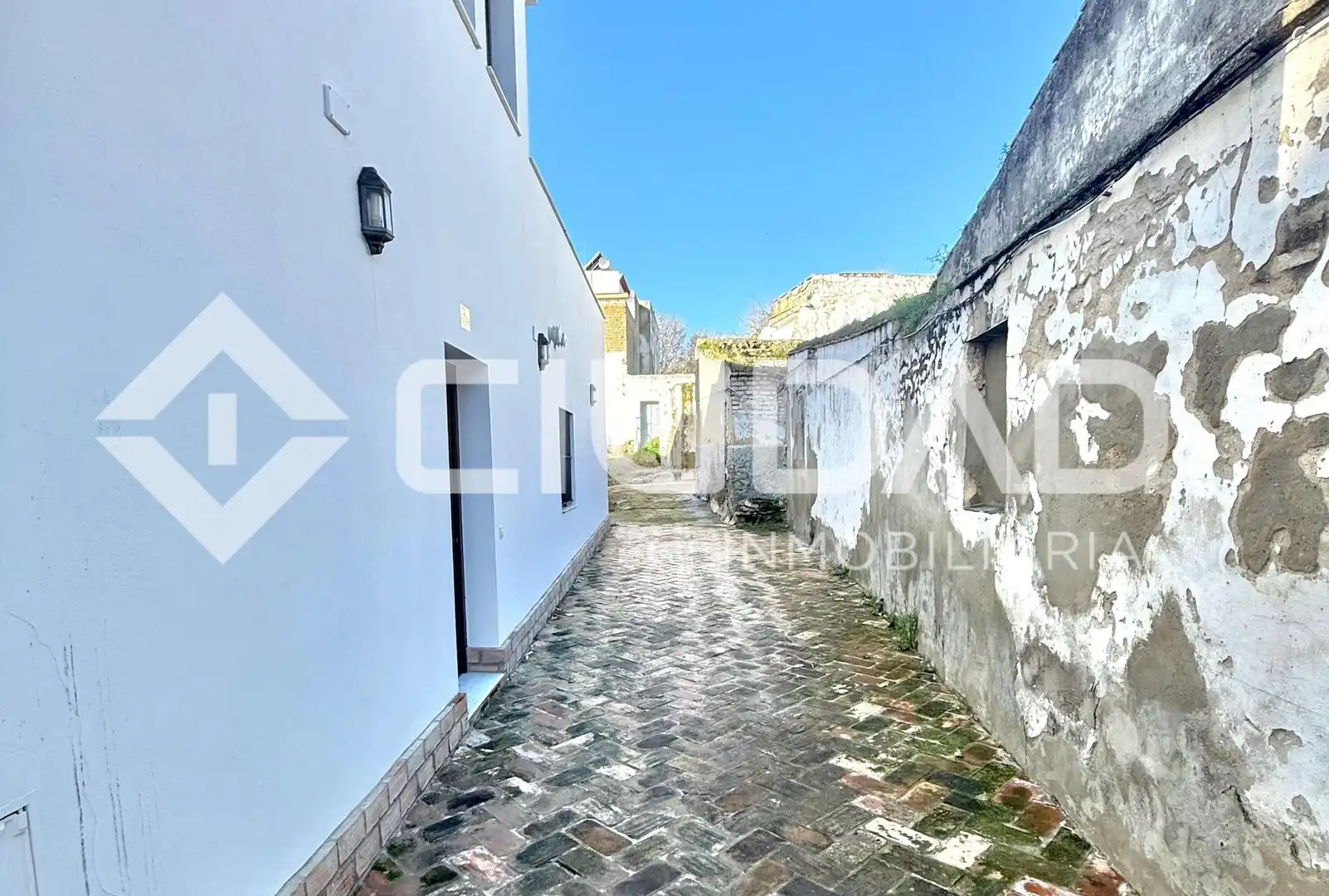 Houses for sale in Lebrija