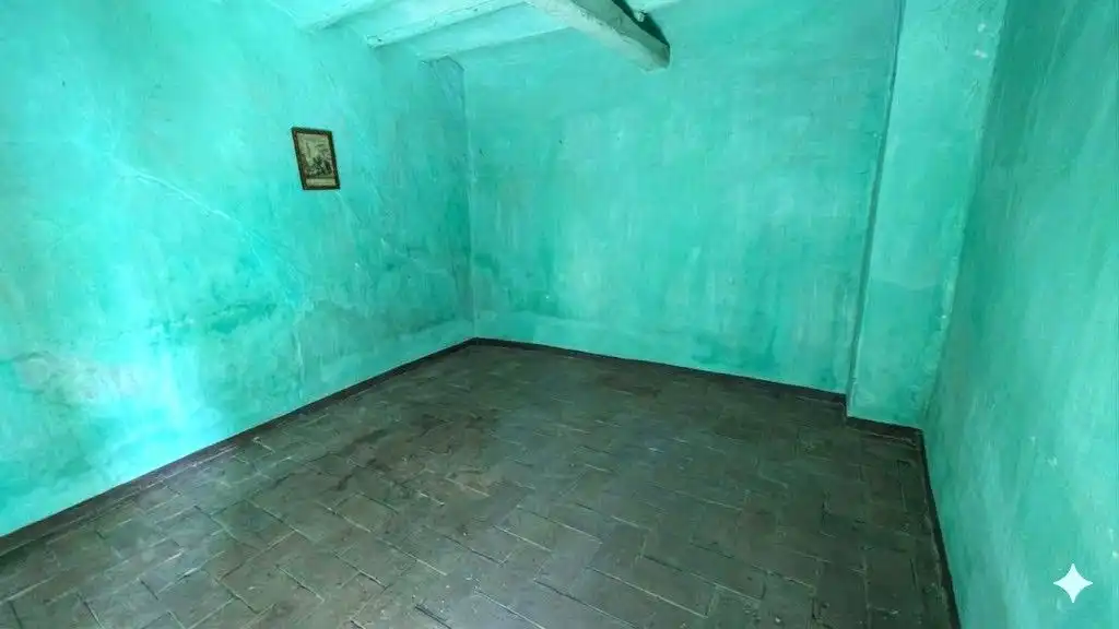Casa adosada en venda en Besalú amb Terrassa i Balcó