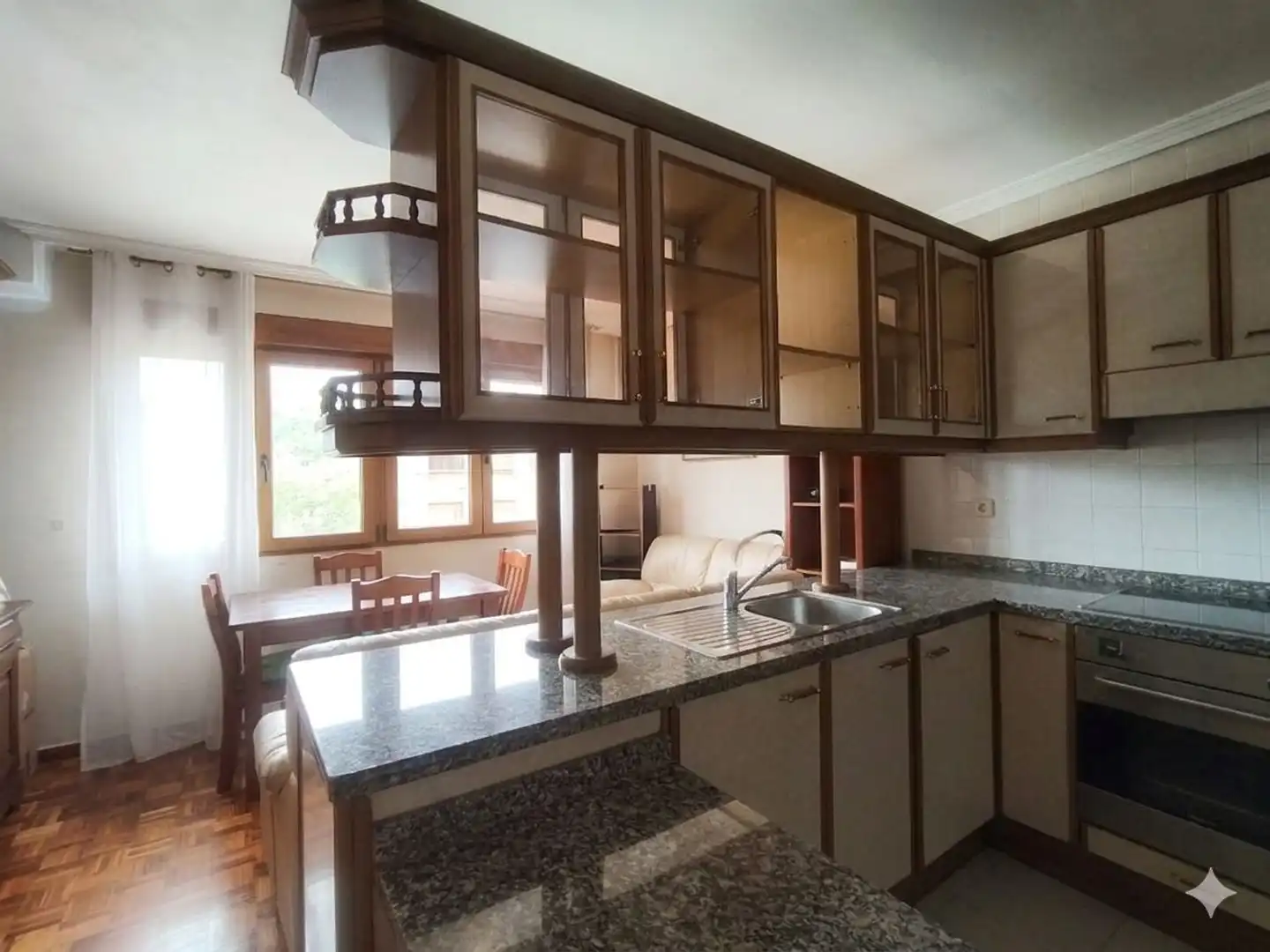Cocina de Piso en venta en Llanera con Calefacción y Piscina