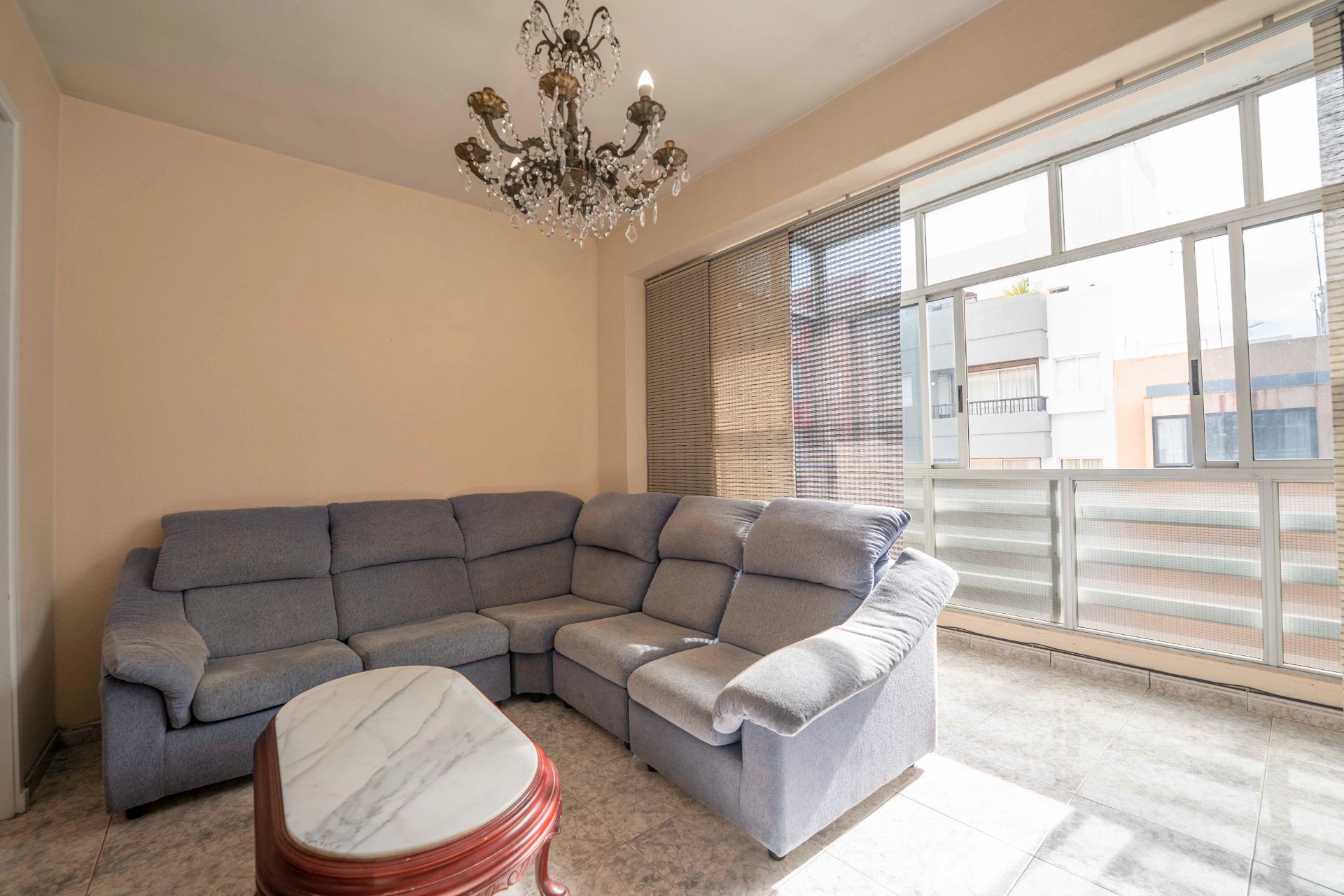 Sala d'estar de Pis en venda en  Santa Cruz de Tenerife Capital amb Moblat i Balcó