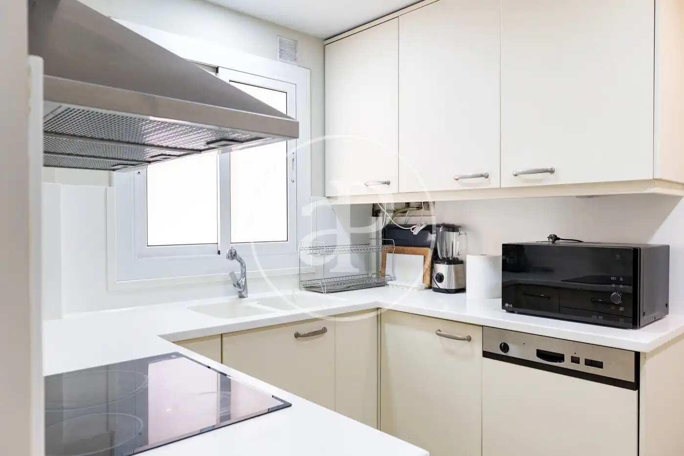 Cocina de Piso en venta en Barcelona con Aire acondicionado y Calefacción