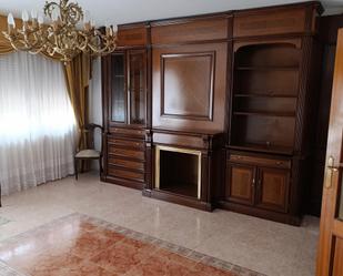 Sala d'estar de Casa adosada en venda en Peñaranda de Bracamonte
