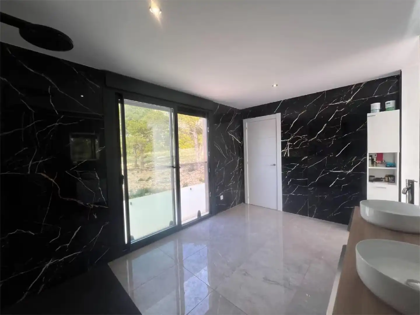 Villa con piscina in vendita a Golf Bahía, imagen 35