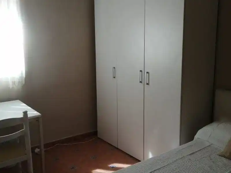 Habitación de Piso para compartir en Motril con Amueblado
