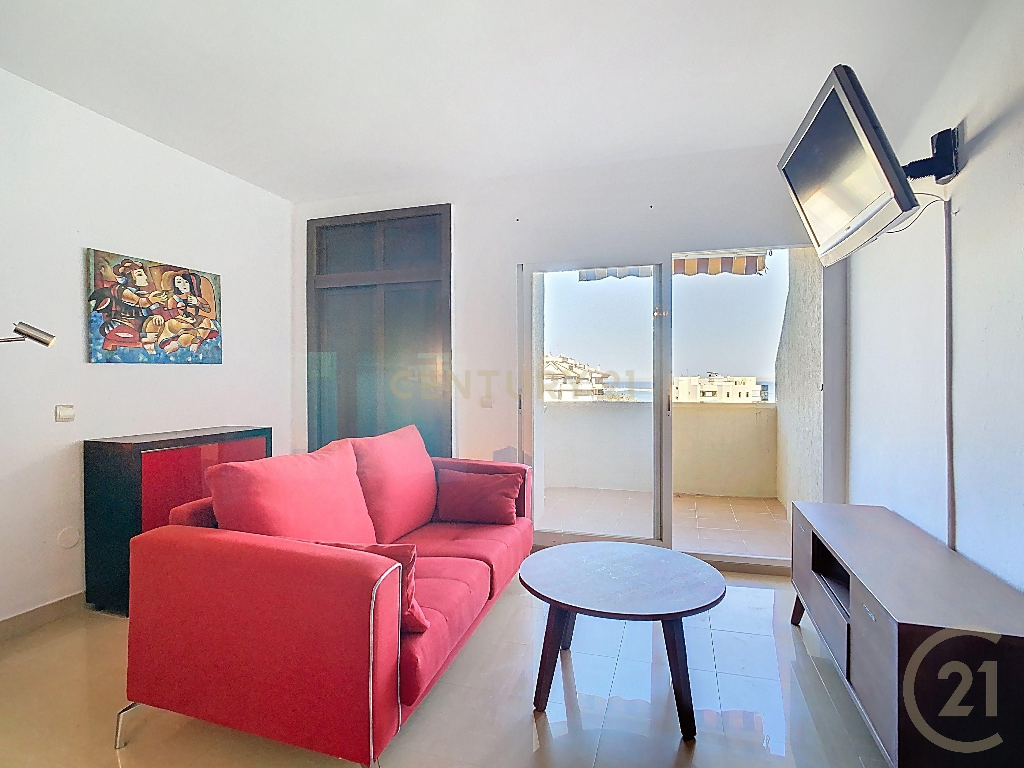 Living room of Flat for sale in Benalmádena  with Terrace and Swimming Pool