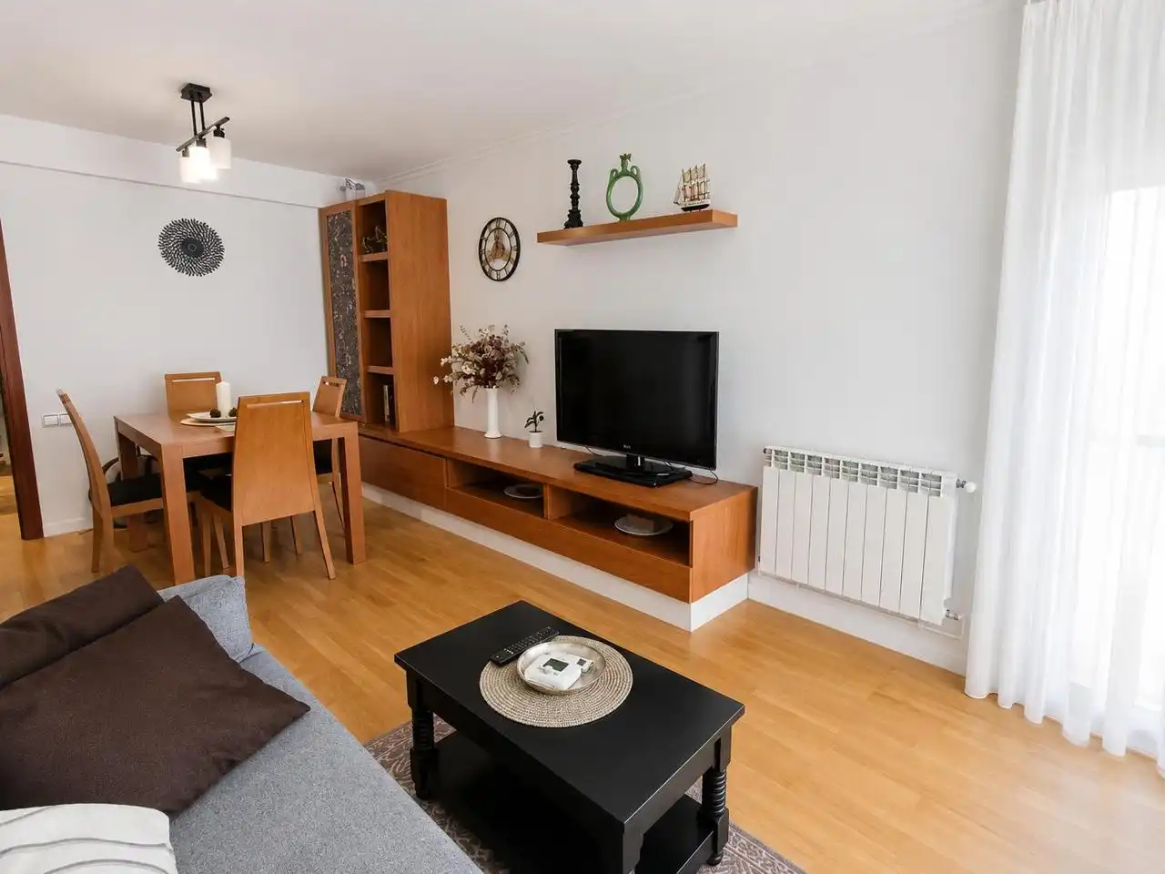 Sala de estar de Piso en venta en Sant Boi de Llobregat con Calefacción