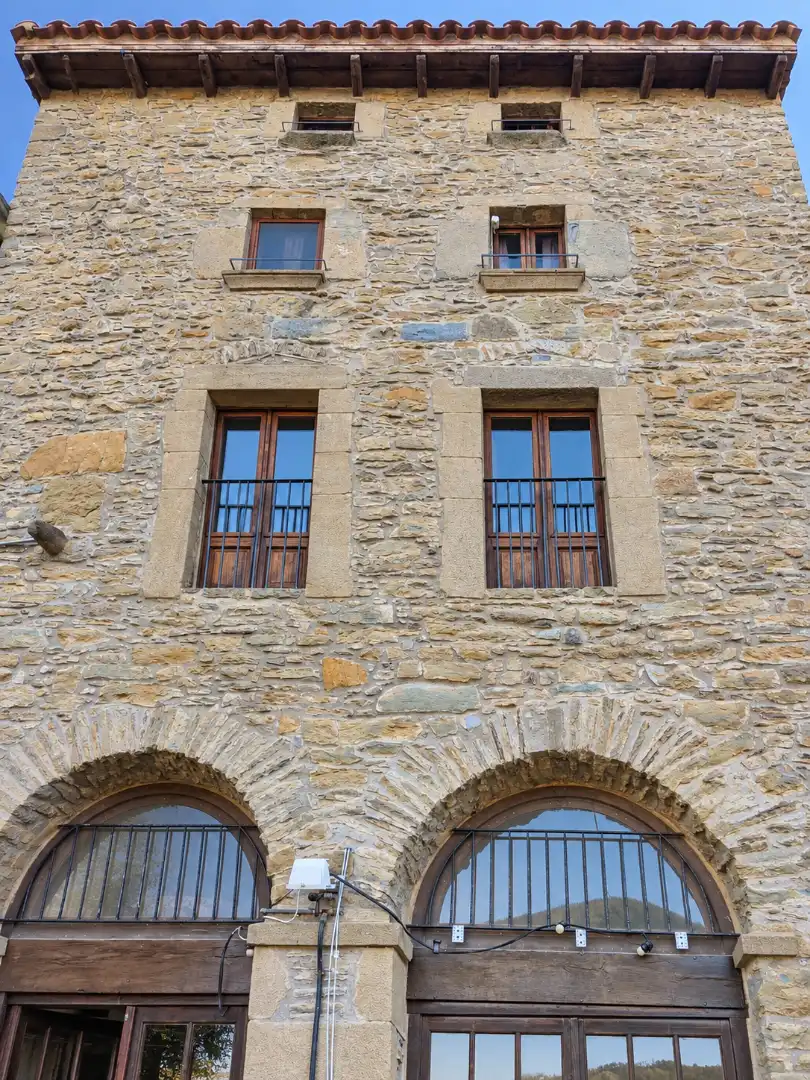 Vista exterior de Casa o xalet en venda en Rupit i Pruit amb Calefacció, Terrassa i Moblat