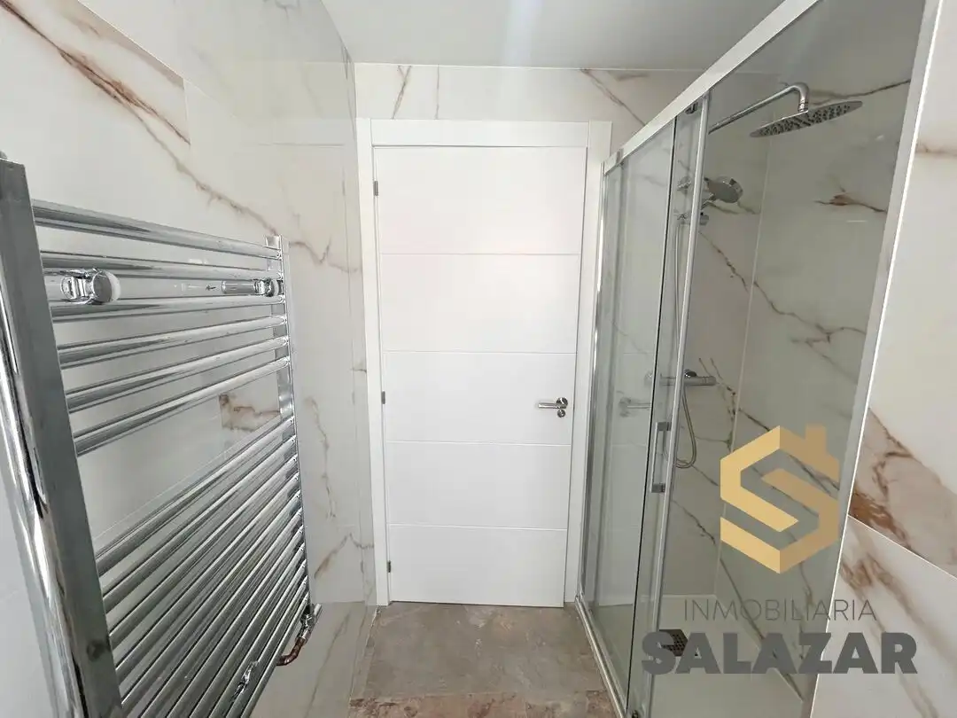 Baño de Piso de alquiler en Bilbao  con Calefacción