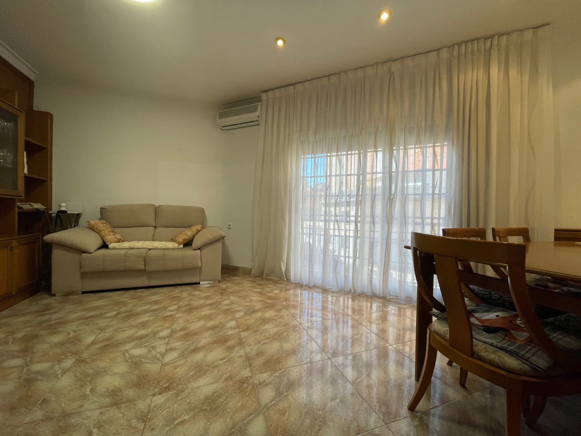 Exterior view of Flat to rent in Barberà del Vallès  with Air Conditioner, Heating and Terrace