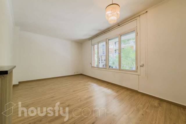 Piso en Venta en Avinguda de la Riera de Cassoles, . en Vila de Gràcia