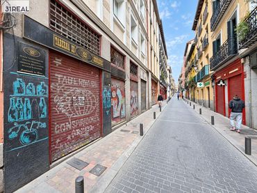 Local comercial en venda a Calle MORATIN