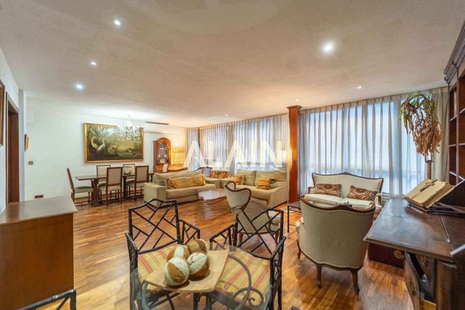 Living room of Flat for sale in  Valencia Capital  with Air Conditioner, Heating and Terrace