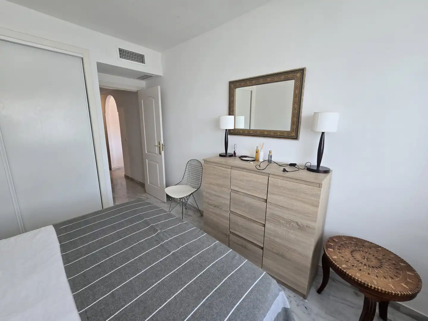 Schlafzimmer von Dachboden zur Miete in Marbella mit Möbliert
