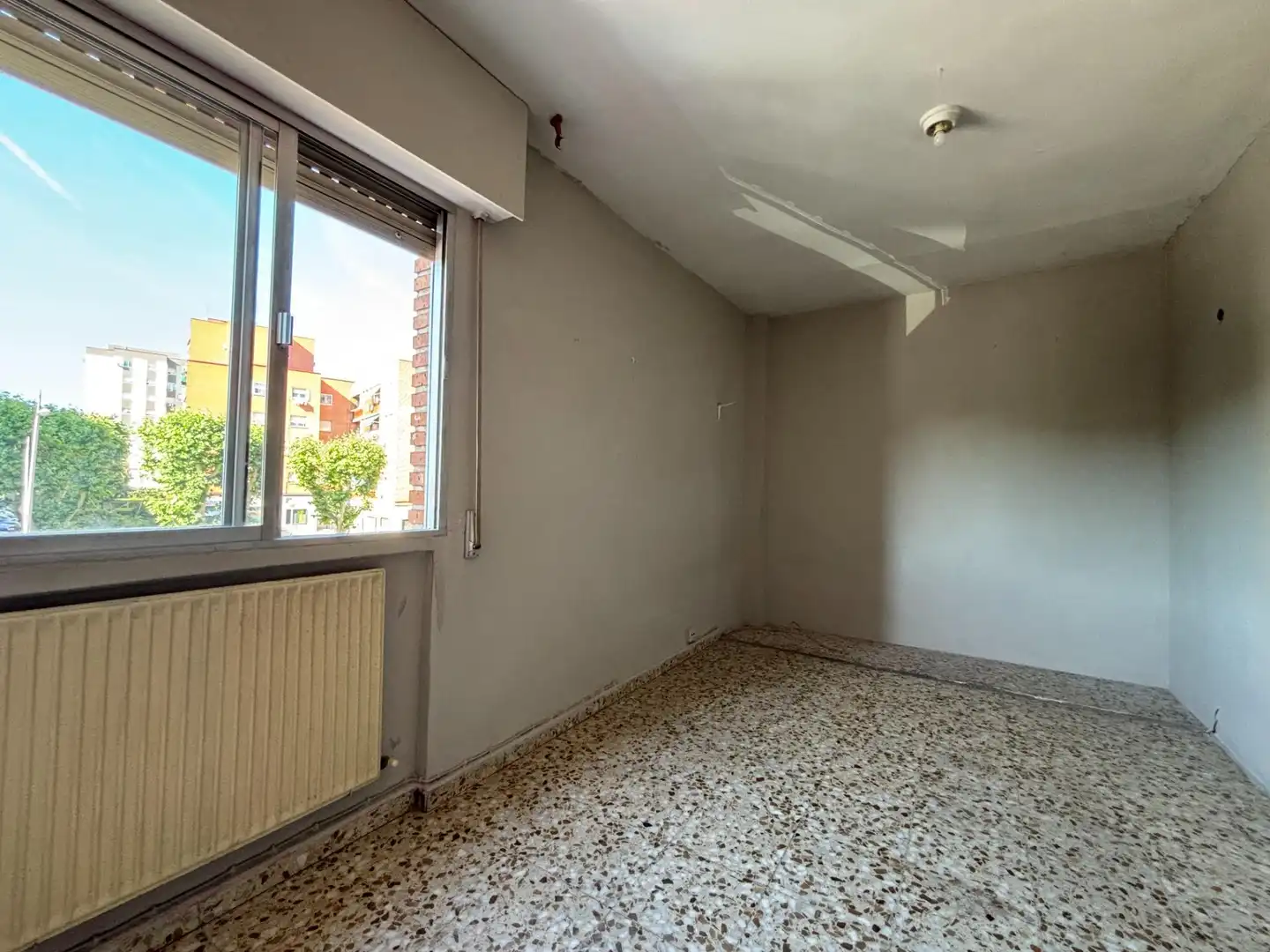 Habitación de Piso en venta en Fuenlabrada con Calefacción, Terraza y Balcón