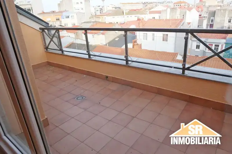 Terraza de Piso de alquiler en A Coruña Capital  con Calefacción, Parquet y Horno