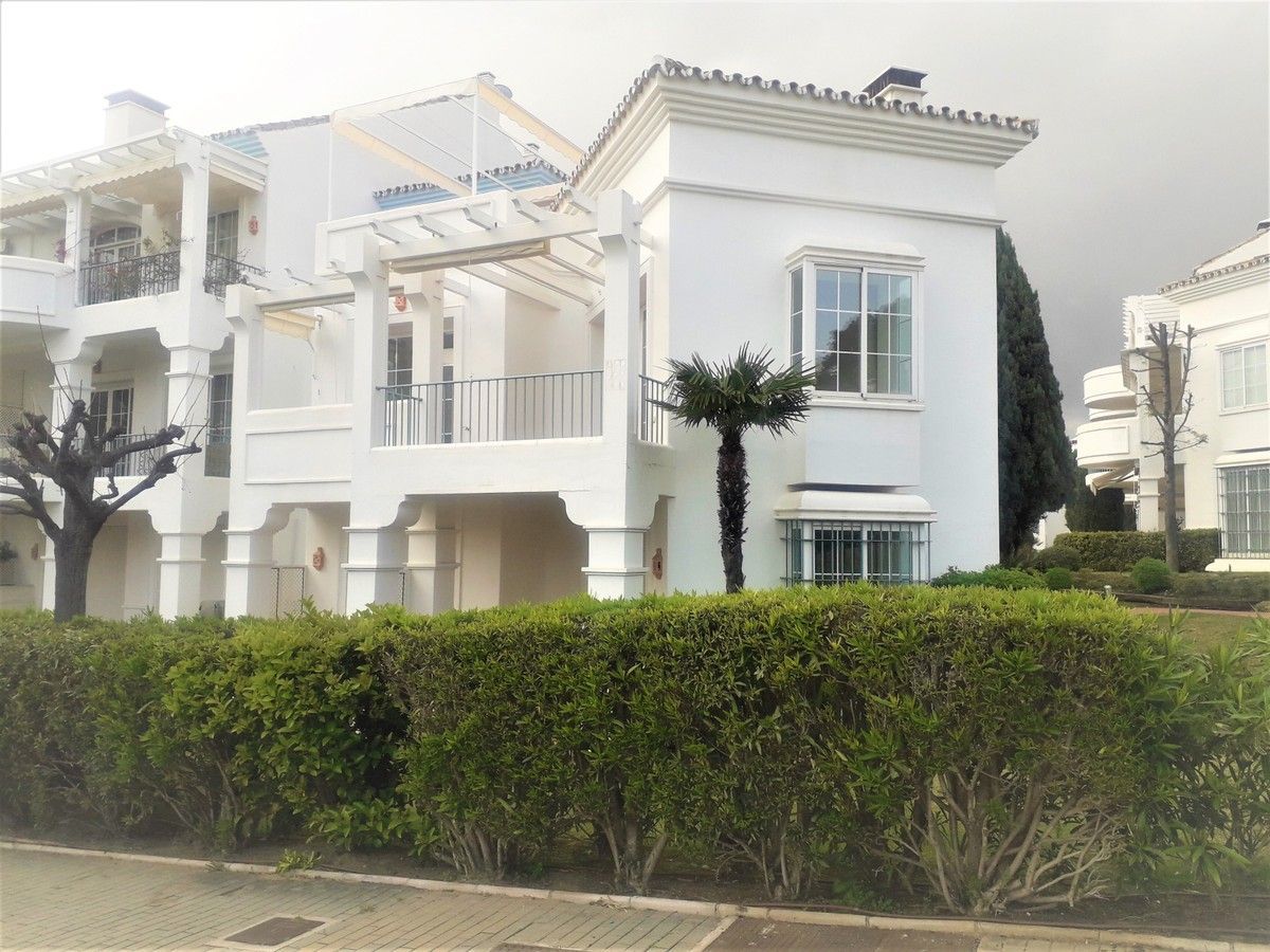 Vista exterior de Apartament de lloguer en Marbella amb Aire condicionat, Calefacció i Terrassa