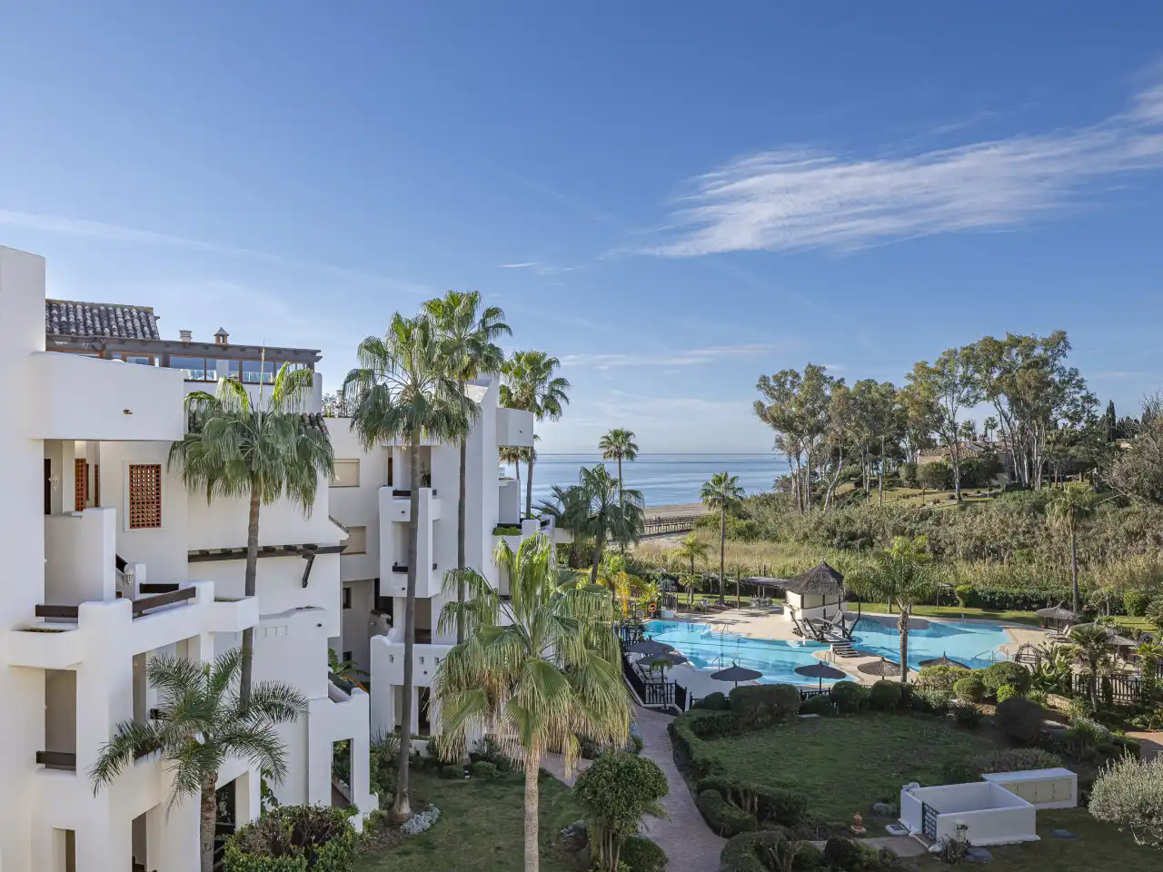 Garden of Duplexes for sale in Estepona  with Air Conditioner, Heating and Terrace