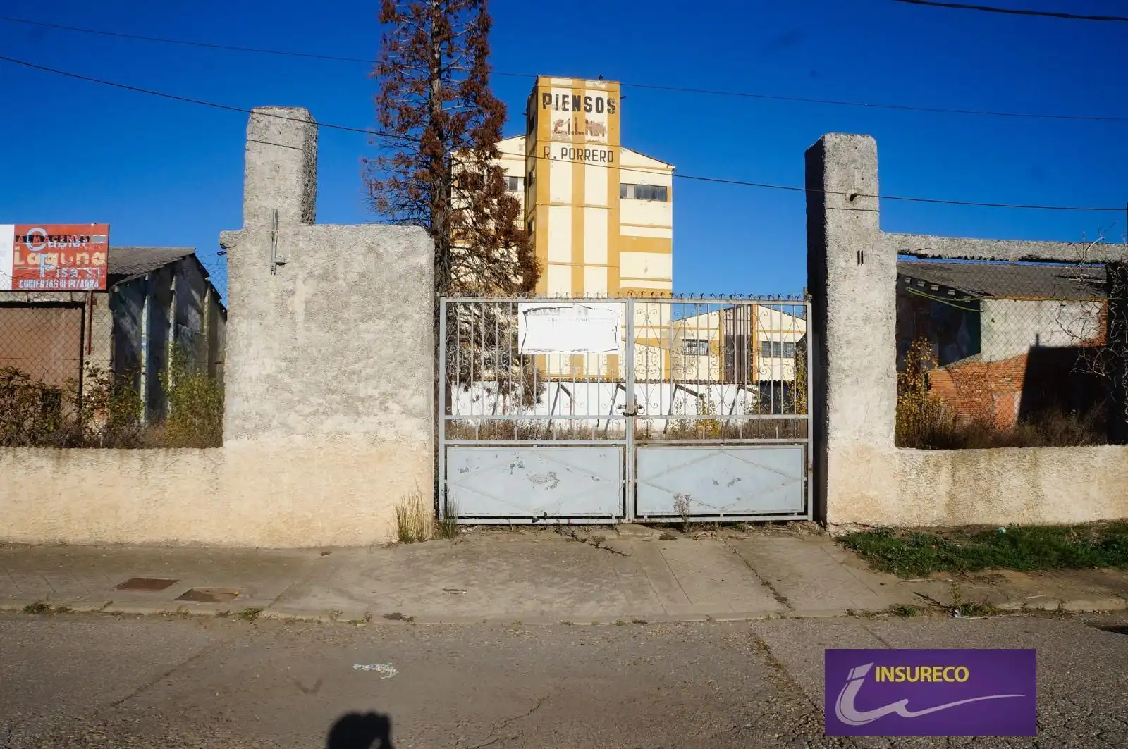 Industrial buildings for sale in León Capital 