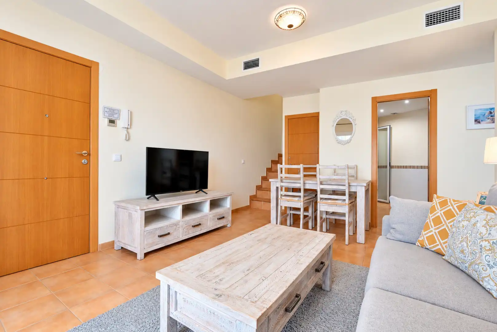 Sala de estar de Ático en venta en Marbella con Aire acondicionado, Trastero y Amueblado