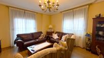 Living room of Flat for sale in Alcalá de Henares  with Air Conditioner, Heating and Private garden