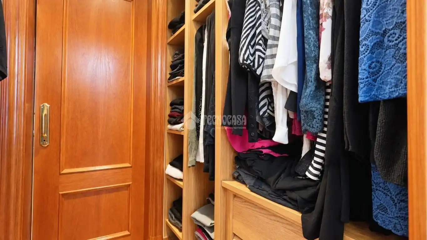 Casa aparellada en venda a Suroeste, imagen 32