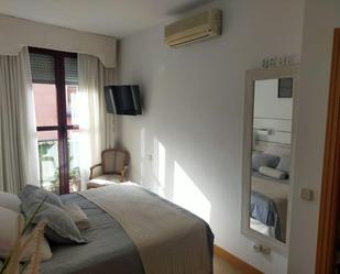 Bedroom of Flat to rent in  Madrid Capital  with Air Conditioner, Terrace and Furnished