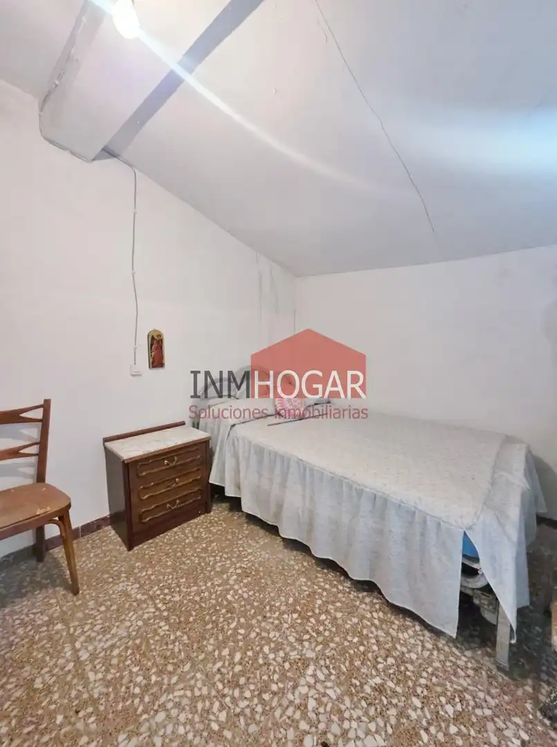 Dormitori de Casa o xalet en venda en El Barraco  amb Traster i Moblat