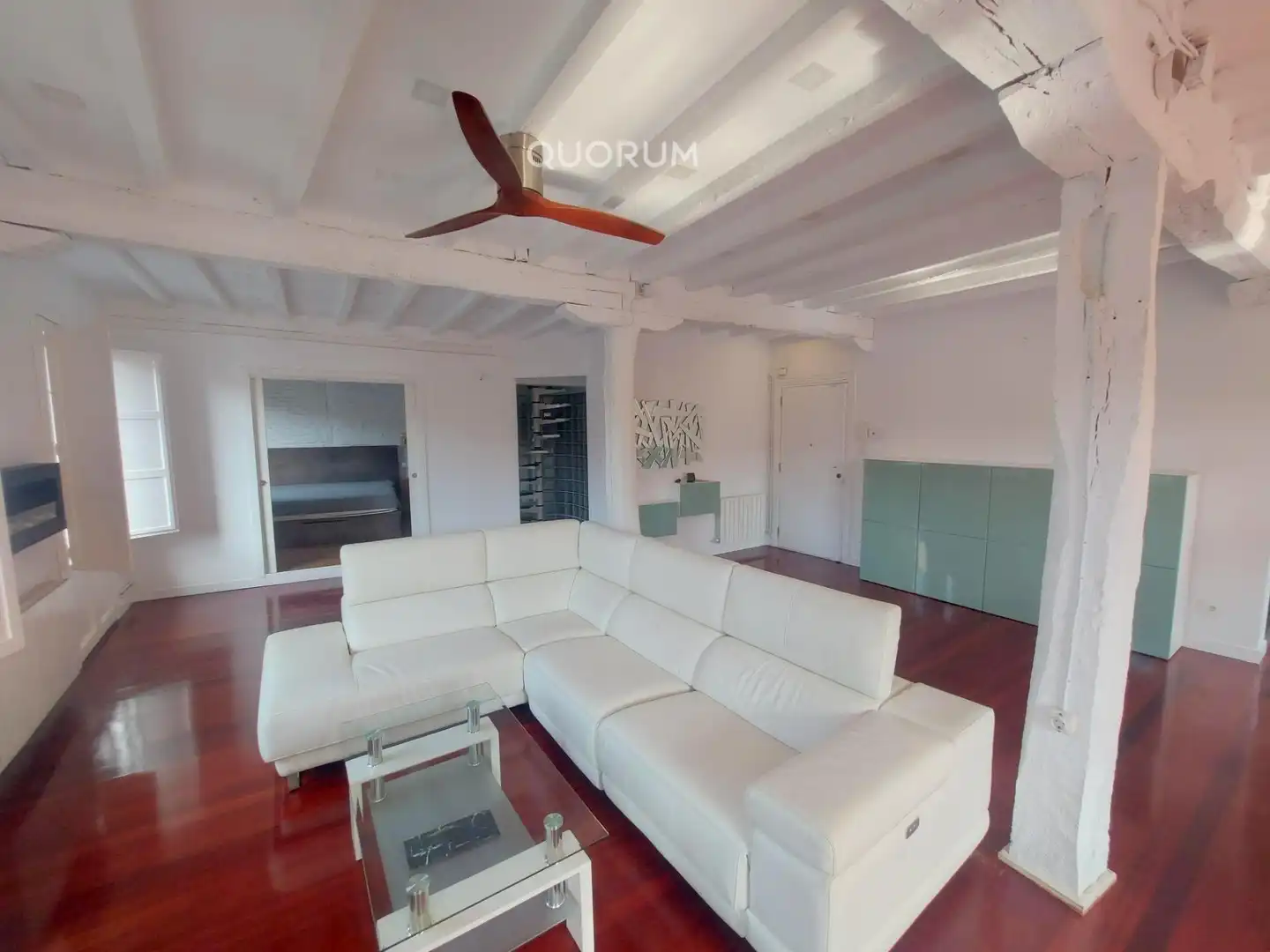 Sala d'estar de Pis en venda en Bilbao  amb Calefacció i Balcó