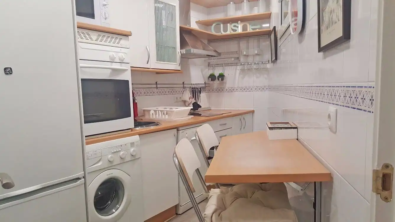 Cocina de Ático de alquiler en Madrid con Aire acondicionado, Calefacción y Amueblado