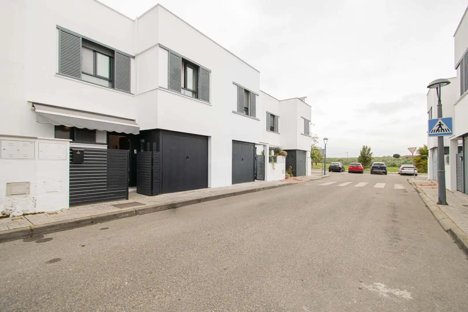 Vista exterior de Casa adosada en venta en Villanueva del Ariscal con Calefacción
