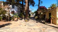 Vista exterior de Casa o xalet en venda en Santa Brígida amb Jardí privat i Terrassa