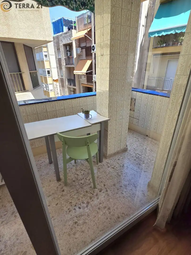 Terrassa de Pis de lloguer en Jaén amb Aire condicionat, Terrassa i Moblat