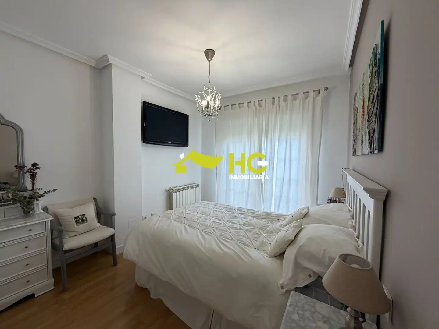 Schlafzimmer von Dachboden zur Miete in Villaviciosa de Odón mit Klimaanlage, Heizung und Terrasse