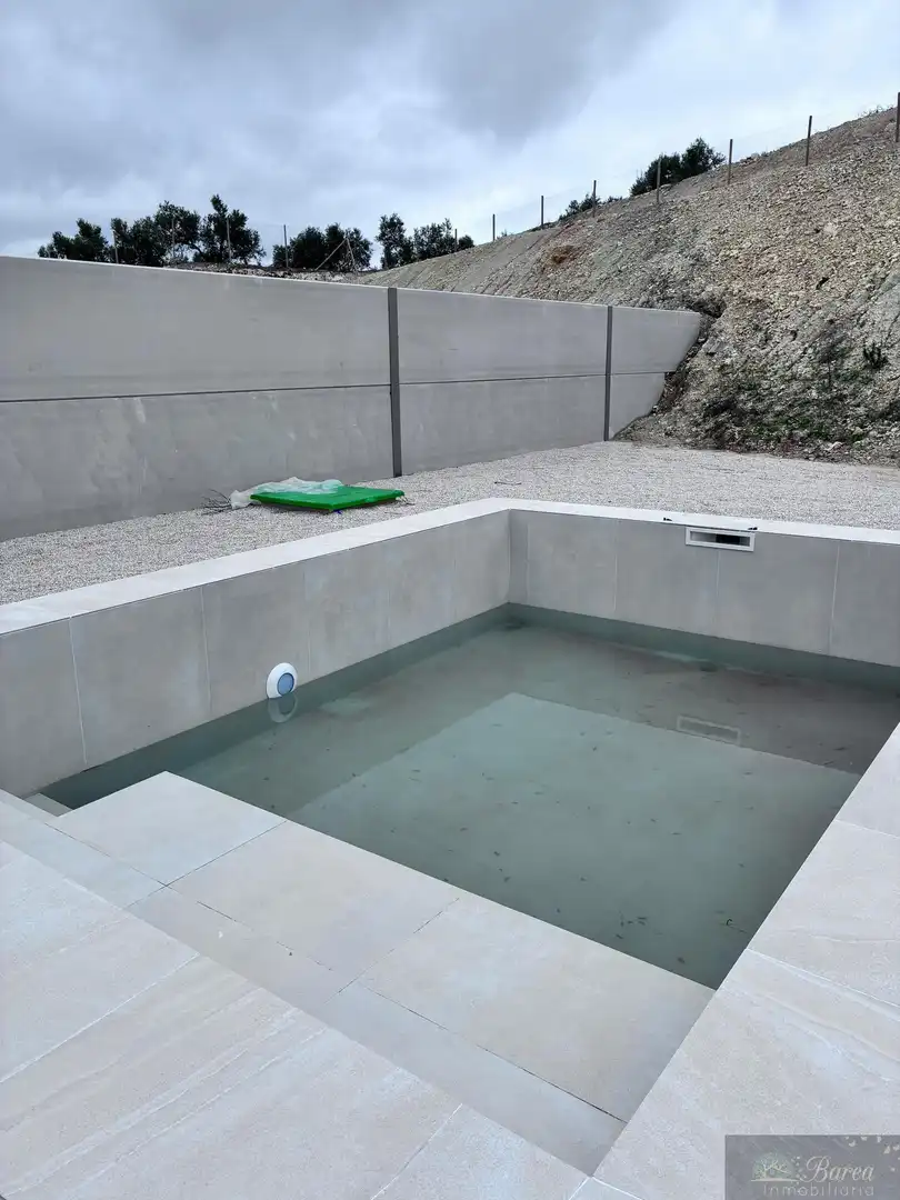 Swimming pool of Houses for sale in Lucena  with Swimming Pool