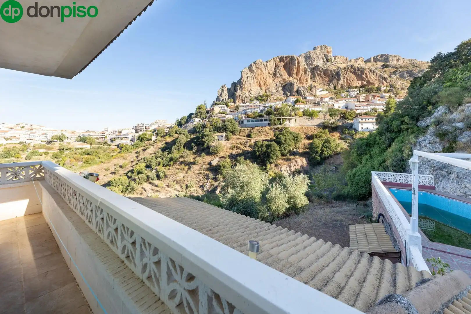 Houses for sale in Calle EXTRARRADIO, Cogollos de la Vega