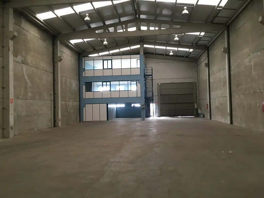 Nau industrial de lloguer a San Mateo - Castro- O Val