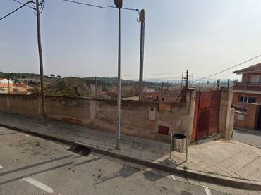 Terreny residencial en venda a Carrer de Lleó 10