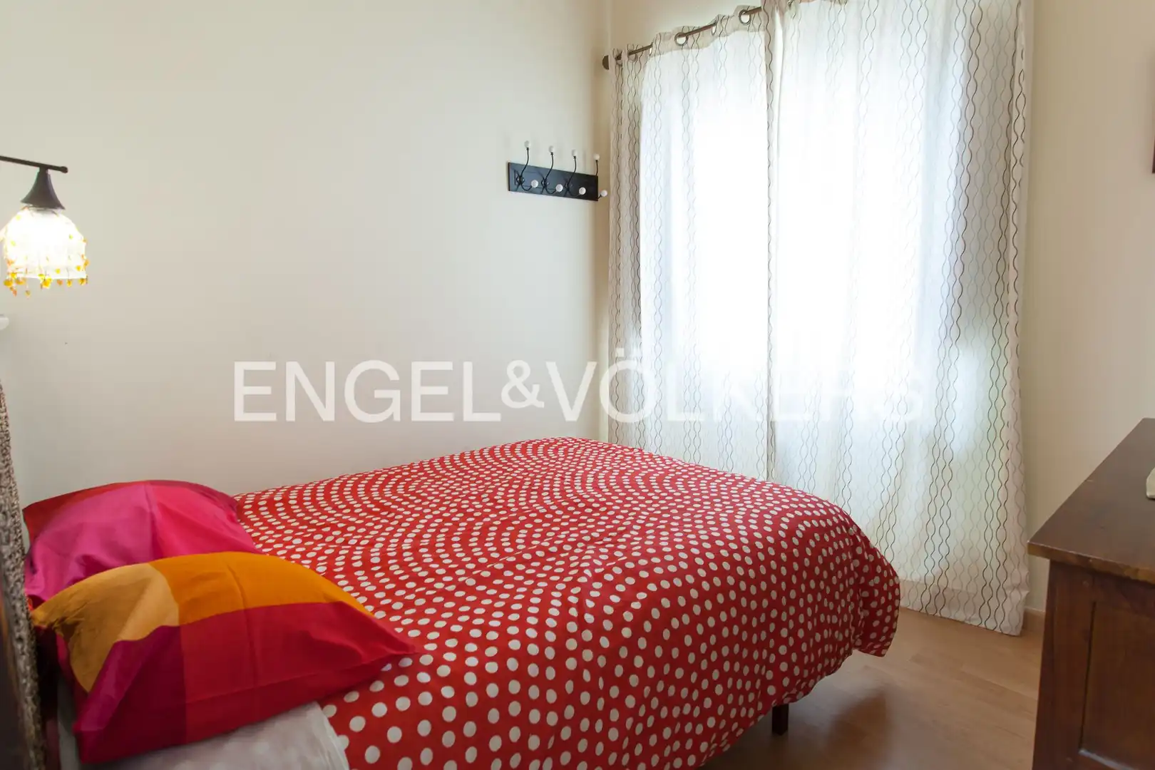 Bedroom of Flat for sale in Sevilla  with Air Conditioner and Heating