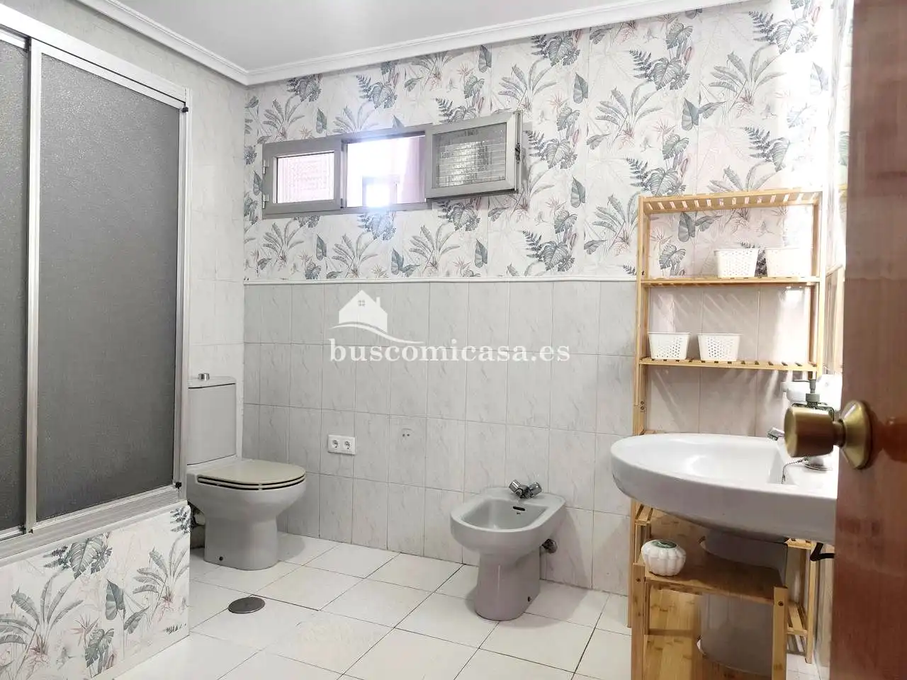 Room in Ruiz Jiménez, Avda de Madrid - Pº de la Estación