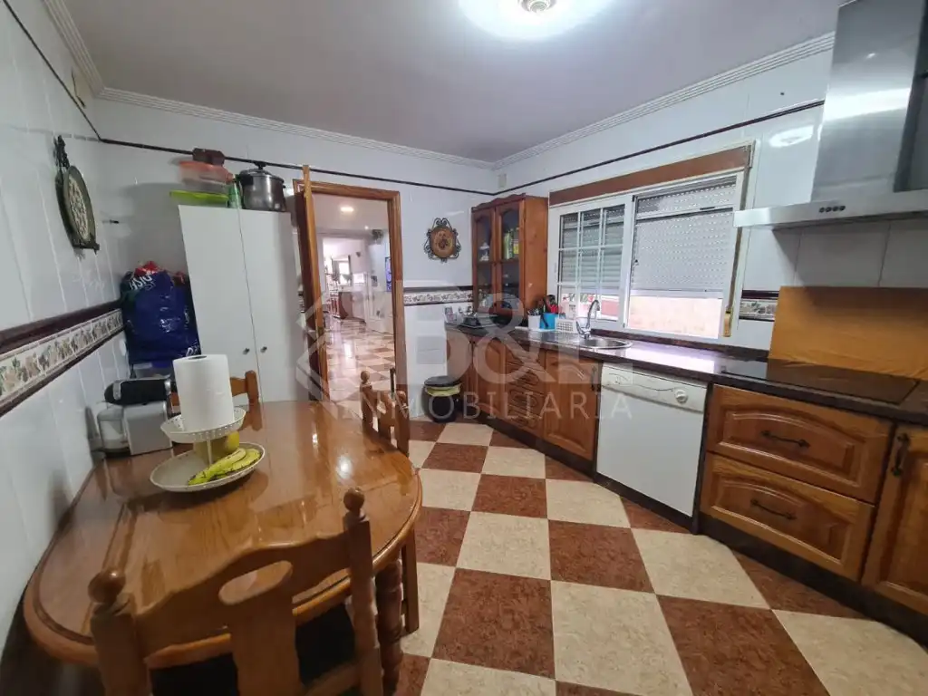 Houses for sale in Nuevo Parque - Los Rosales - Tráfico Pesado