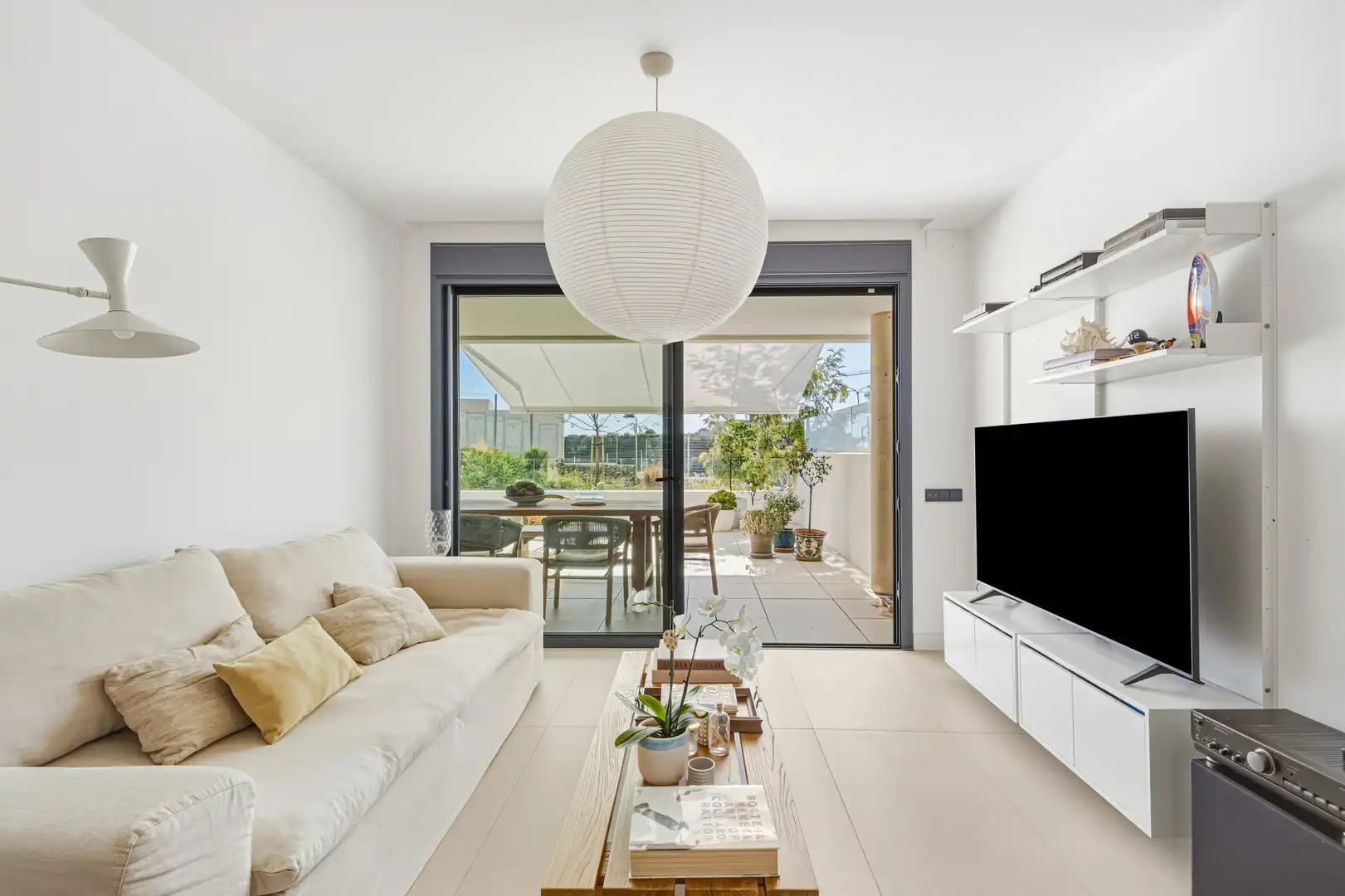 Bajo con piscina en venta en Río Real - Los Monteros, imagen 5