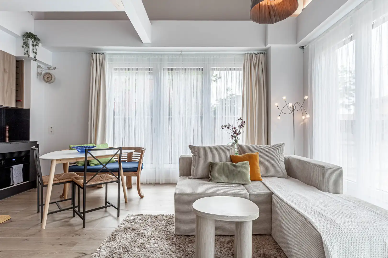 Living room of Flat for rent in Madrid  with Air Conditioner, Heating and Parquet flooring