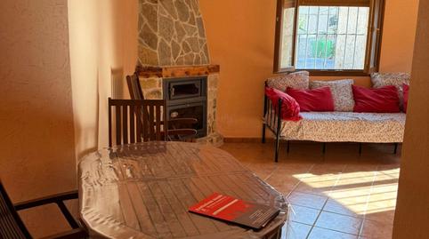 Foto 4 de Casa adosada en venda a Alocén, Guadalajara